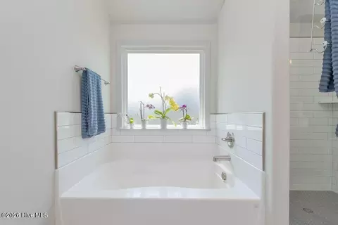 Bath - 1812 Preservation Cir, Evans, GA 30809 photo 9 of 10