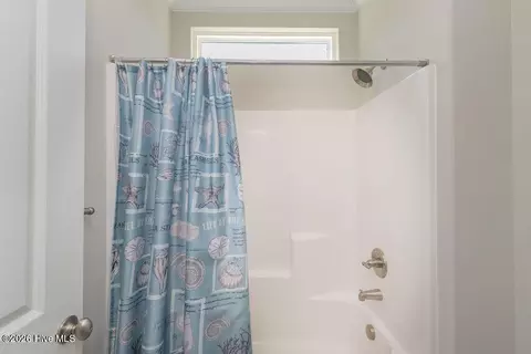 Bath - 1812 Preservation Cir, Evans, GA 30809 photo 2 of 10