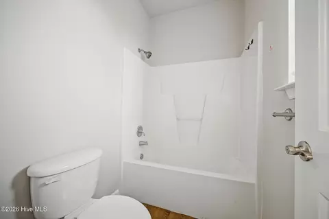 Bath - 115 Winborne Ln, Edenton, NC 27932 photo 5 of 6