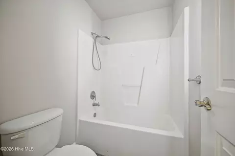 Bath - 115 Winborne Ln, Edenton, NC 27932 photo 3 of 6