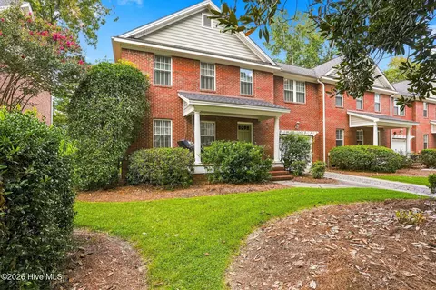 124 S 29th St, Wilmington, NC 28403