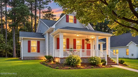 3706 Willow Run Dr, Greenville, NC 27858