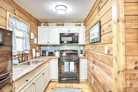 Kitchen - 363 Granite Ln, Murphy, NC 28906 photo 1 of 1