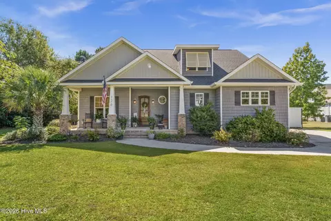 120 Pine Bluff Dr, Morehead City, NC 28557