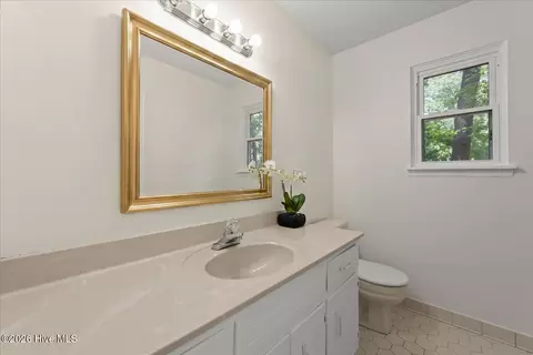 Bath - 128 Silver Maple Ct, Martinez, GA 30907 photo 1 of 4