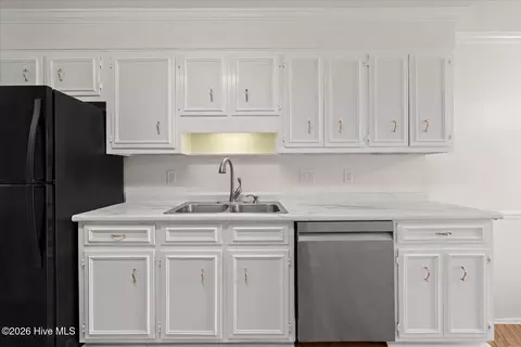 Kitchen - 128 Silver Maple Ct, Martinez, GA 30907 photo 2 of 2