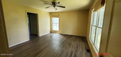 Living - 379 Maple Rd, Maple, NC 27956 photo 3 of 3