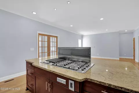 Kitchen - 305 Hickory Ln, Hampstead, NC 28443 photo 4 of 4