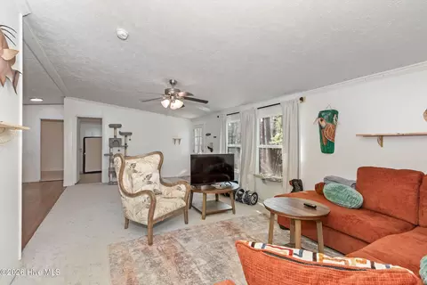 Living - 89 Kanati Trl, Murphy, NC 28906 photo 2 of 2