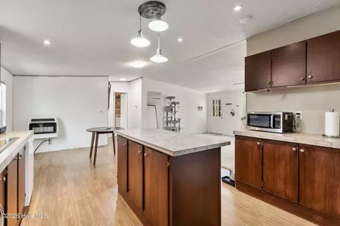 Kitchen - 89 Kanati Trl, Murphy, NC 28906 photo 4 of 4