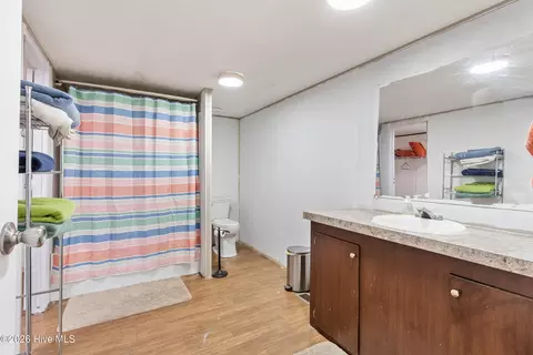 Bath - 89 Kanati Trl, Murphy, NC 28906 photo 1 of 3