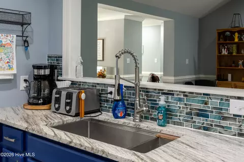 Kitchen - 165 Pinecroft Dr, Dunn, NC 28334 photo 4 of 4