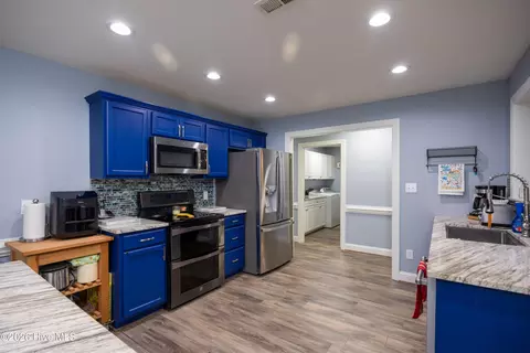 Kitchen - 165 Pinecroft Dr, Dunn, NC 28334 photo 2 of 4