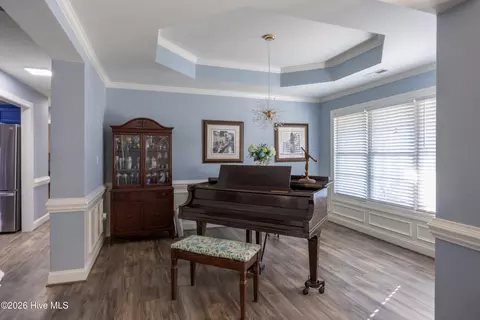 Entry Way - 165 Pinecroft Dr, Dunn, NC 28334 photo 2 of 4