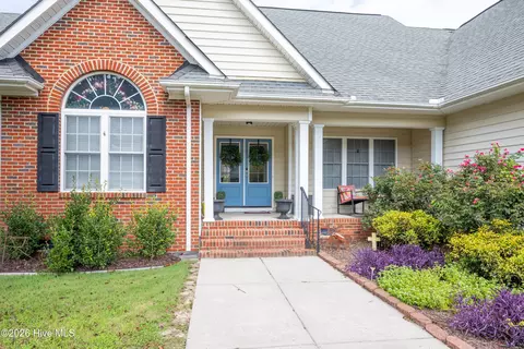 Exterior - 165 Pinecroft Dr, Dunn, NC 28334 photo 2 of 2