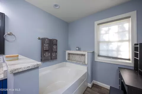 Bath - 165 Pinecroft Dr, Dunn, NC 28334 photo 2 of 4
