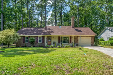 16 Bayberry Cir, Carolina Shores, NC 28467