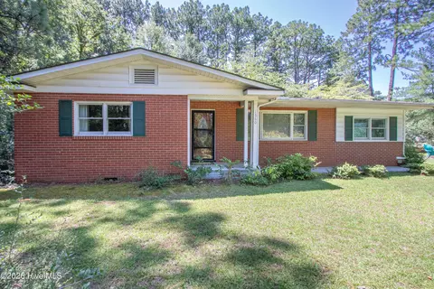 1360 Midland Rd, Southern Pines, NC 28387