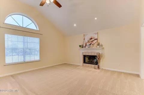 Living - 4655 Wellington Ct, Evans, GA 30809 photo 2 of 4