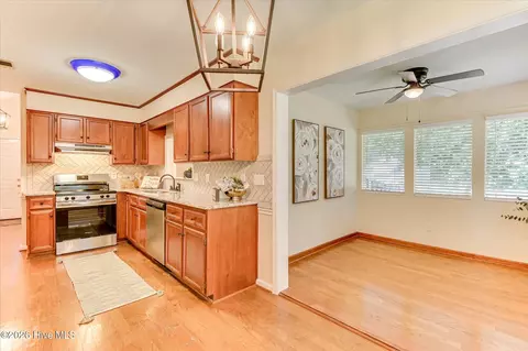Kitchen - 4655 Wellington Ct, Evans, GA 30809 photo 4 of 7