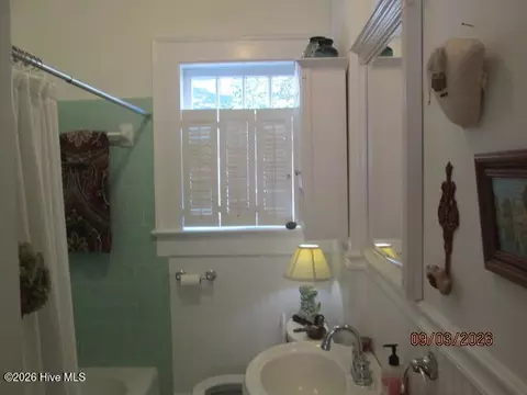 Bath - 104 E 13th St, Washington, NC 27889 photo 1 of 3