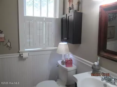 Bath - 104 E 13th St, Washington, NC 27889 photo 3 of 3