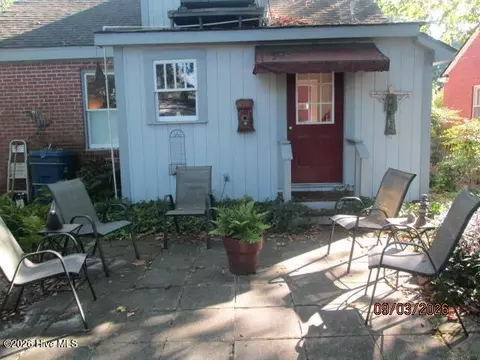 Exterior - 104 E 13th St, Washington, NC 27889 photo 3 of 5