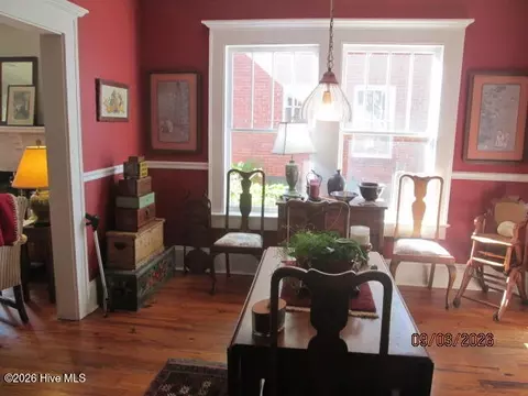 Dining - 104 E 13th St, Washington, NC 27889 photo 2 of 2