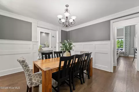 Dining - 4037 Dewaal St, Evans, GA 30809 photo 3 of 6