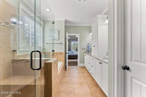 Bath - 4037 Dewaal St, Evans, GA 30809 photo 5 of 12