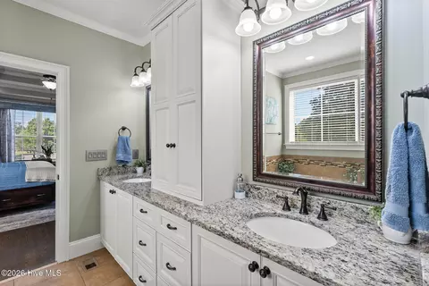 Bath - 4037 Dewaal St, Evans, GA 30809 photo 2 of 12