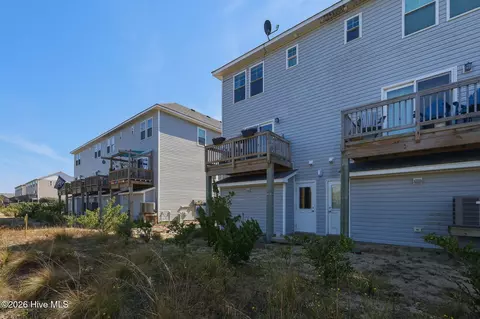 Exterior - 902 W Corrigan St #A, Kill Devil Hills, NC 27948 photo 5 of 5
