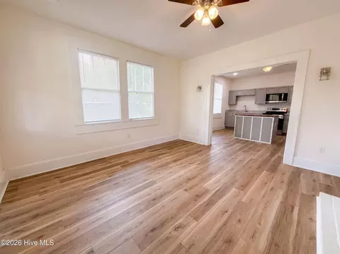 Living - 114 Ellis St, Augusta, GA 30901 photo 1 of 4
