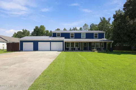 218 Old Ironsides Rd, Newport, NC 28570