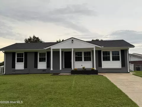 105 Yorkshire Dr, Jacksonville, NC 28546