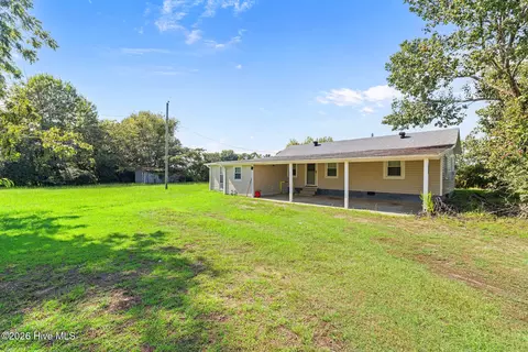 Exterior - 3795 Rouse Loop Rd, La Grange, NC 28551 photo 2 of 4