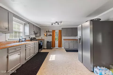 Kitchen - 3795 Rouse Loop Rd, La Grange, NC 28551 photo 2 of 2
