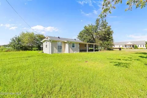 Exterior - 3795 Rouse Loop Rd, La Grange, NC 28551 photo 3 of 4