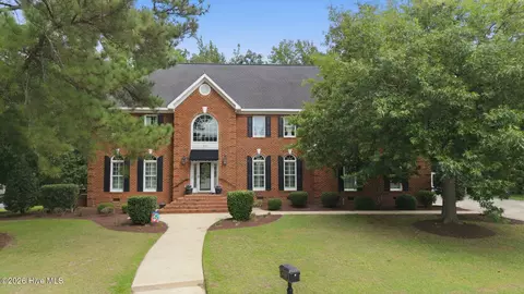 812 Paddington Dr, Greenville, NC 27858