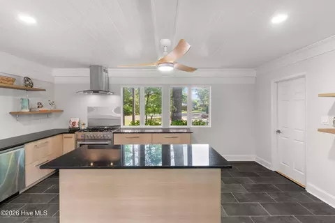 Kitchen - 411 Ashland Dr, Augusta, GA 30909 photo 5 of 6