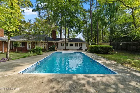 Exterior - 411 Ashland Dr, Augusta, GA 30909 photo 10 of 17
