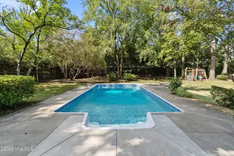 Exterior - 411 Ashland Dr, Augusta, GA 30909 photo 11 of 17