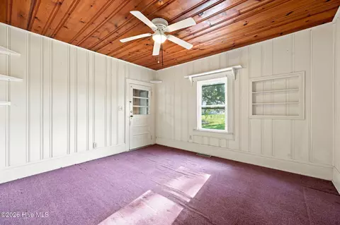 Bedroom - 3959 Highway 11 S, Deep Run, NC 28525 photo 4 of 8