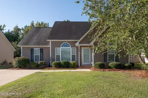 1200 Penncross Dr, Greenville, NC 27834