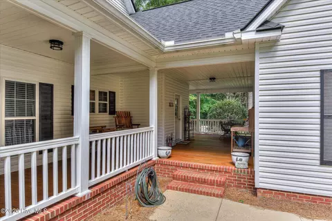 Exterior - 1654 NE Cedar Creek Dr, Thomson, GA 30824 photo 2 of 18