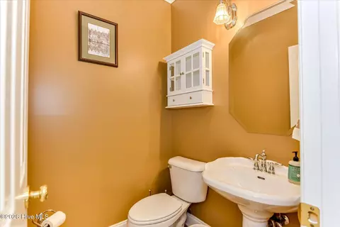 Bath - 1654 NE Cedar Creek Dr, Thomson, GA 30824 photo 1 of 6