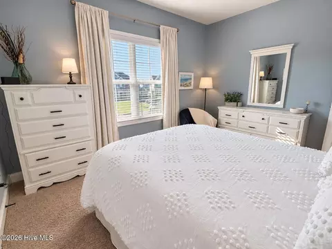 Bedroom - 30 Silo Ct, Hampstead, NC 28443 photo 5 of 8