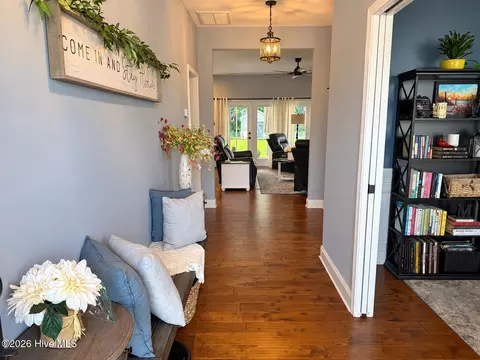 Entry Way - 30 Silo Ct, Hampstead, NC 28443 photo 1 of 8