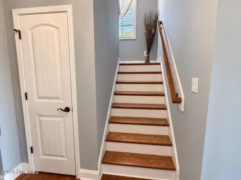 Entry Way - 30 Silo Ct, Hampstead, NC 28443 photo 6 of 8