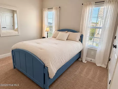 Bedroom - 30 Silo Ct, Hampstead, NC 28443 photo 7 of 8